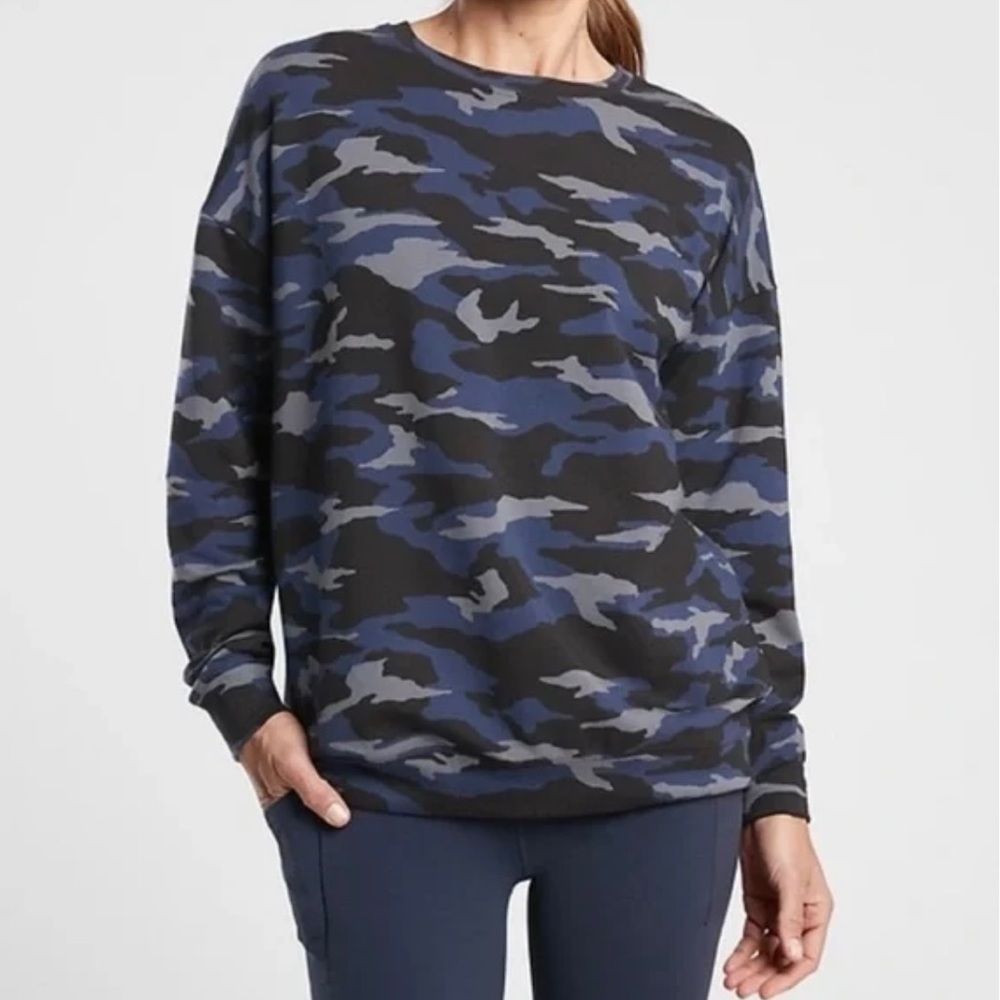 Athleta Studio to Street Blue & Black Camo Crewneck Sweatshirt Size XS